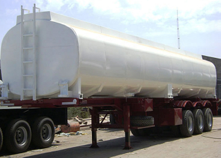 Camión cisterna monobloque de acero al carbono 40000L trabajado con remolques esqueléticos, remolque cisterna de acero al carbono para reabastecimiento de combustible